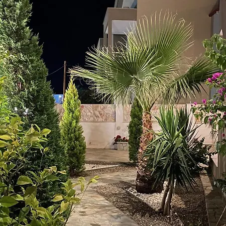 Royals 2 Апартаменты *