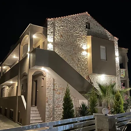 Royals 2 Apartment Nikiti (Sithonia)